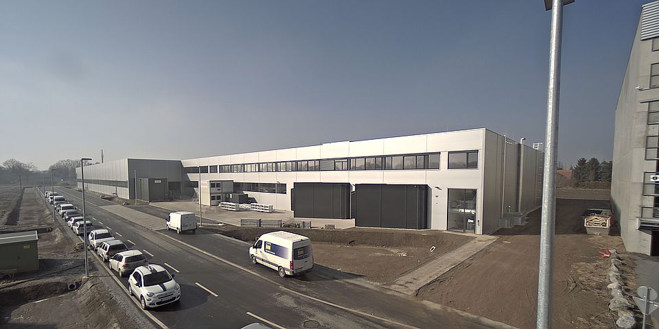 Livebild Baukamera 1 - Webcam 'Gesamtpanorama Südost' - Baustelle Neubau Produktions, Logistik- und Büroflächen Thondorf, Graz-Liebenau (ca. 5 Minuteninterval)